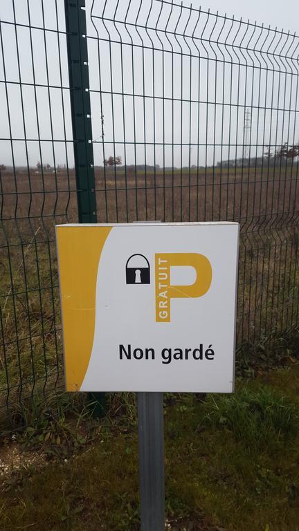 Premiere Classe Sens Nord- Saint Clément Esterno foto