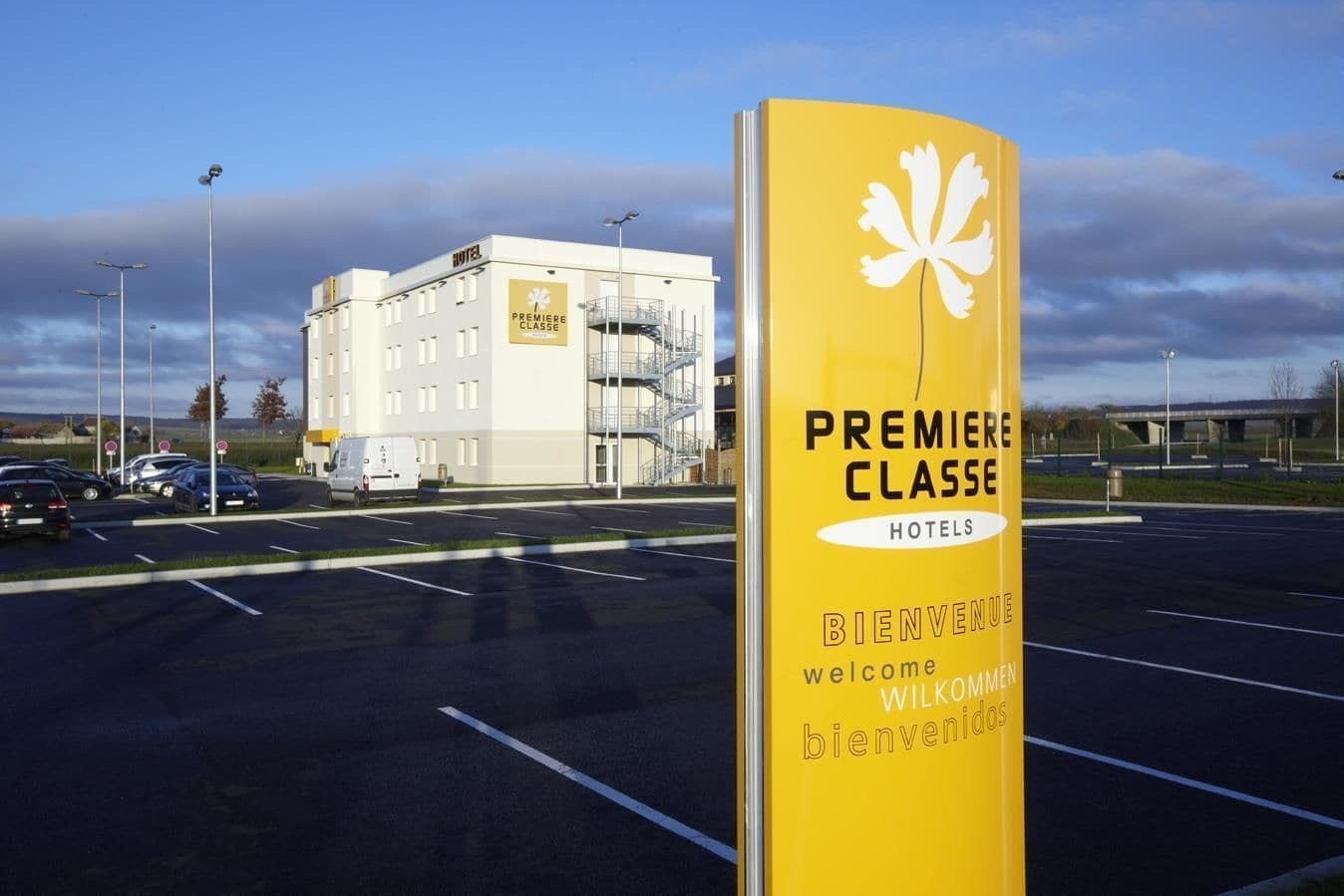 Premiere Classe Sens Nord- Saint Clément Esterno foto