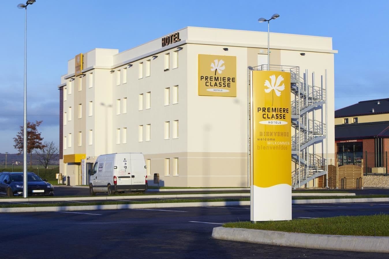 Premiere Classe Sens Nord- Saint Clément Esterno foto