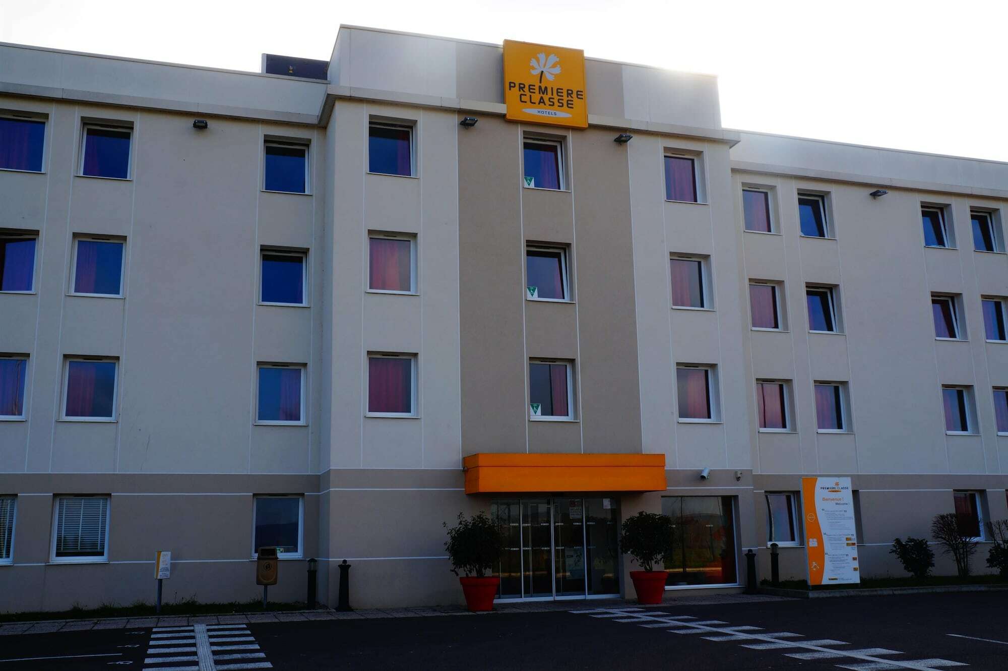 Premiere Classe Sens Nord- Saint Clément Esterno foto
