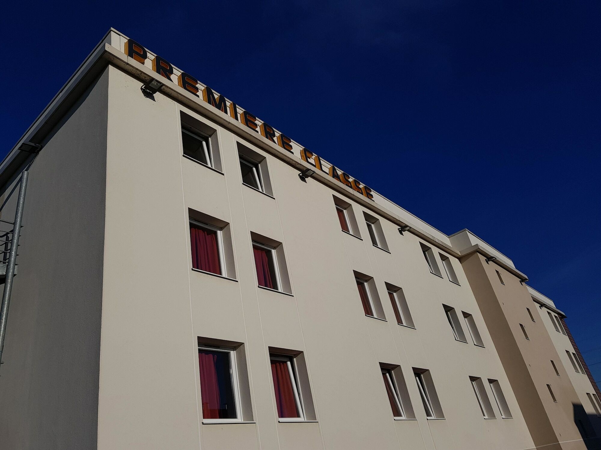 Premiere Classe Sens Nord- Saint Clément Esterno foto
