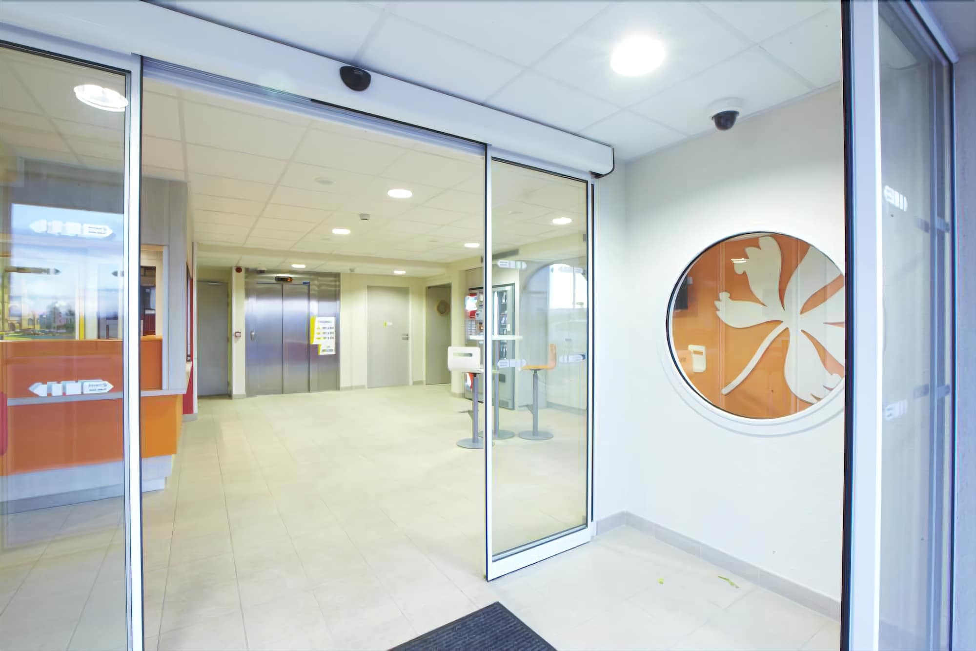 Premiere Classe Sens Nord- Saint Clément Esterno foto