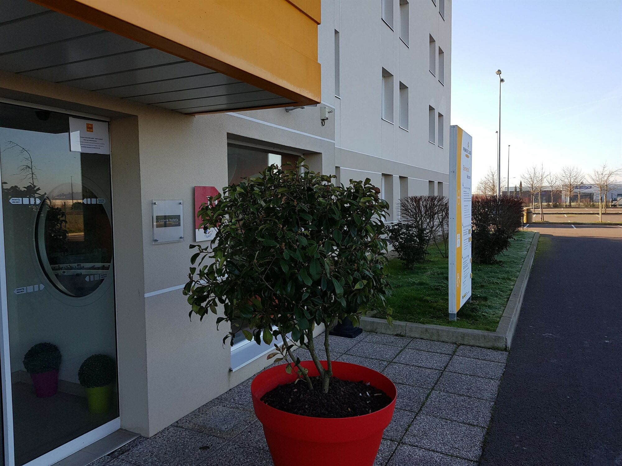 Premiere Classe Sens Nord- Saint Clément Esterno foto